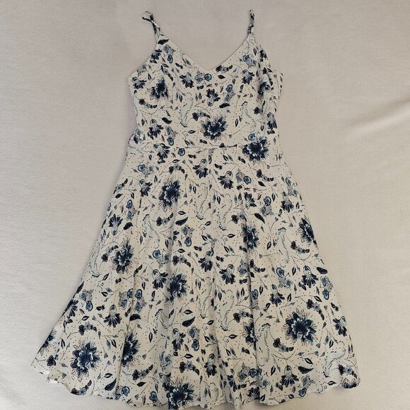 GAP Dresses & Skirts - GAP FLORAL DRESS